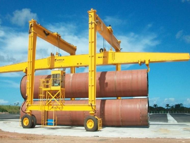 Straddle Carrier Stahlwerk
